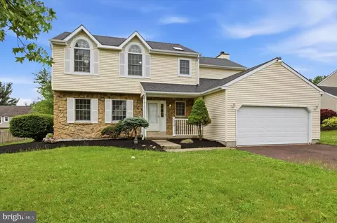 2310 Barbara Way, Pottstown, PA 19464