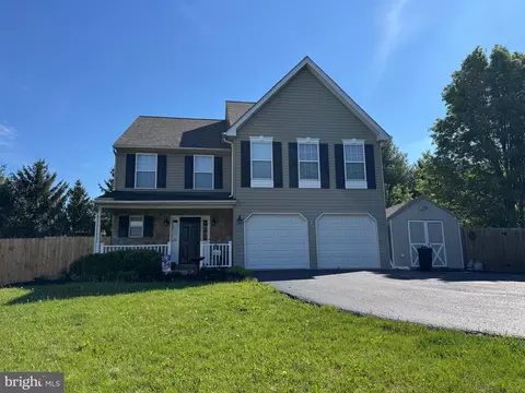 197 W 8th St, Pennsburg, PA 18073