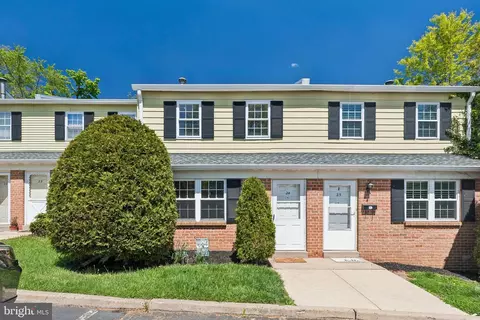 1006 N York Rd #24, Willow Grove, PA 19090