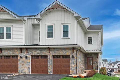 730 Emory Ct, Horsham, PA 19044