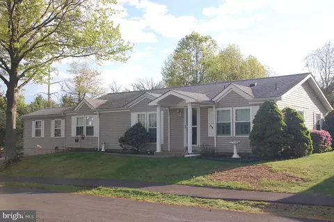 316 Hidden Springs Dr, Souderton, PA 18964