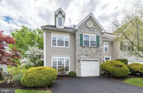 108 Ascot Ct, North Wales, PA 19454