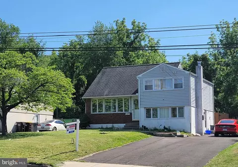 635 W County Line Rd, Hatboro, PA 19040