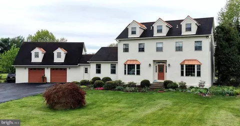 800 Diminjan Ln Apt, Harleysville, PA 19438