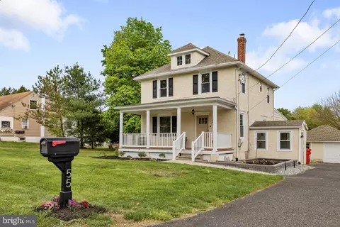 55 E Mount Kirk Ave, Eagleville, PA 19403