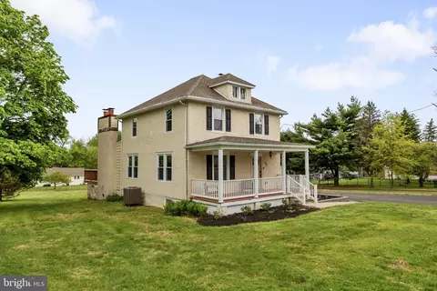Exterior - 55 E Mount Kirk Ave, Eagleville, PA 19403 photo 2 of 7