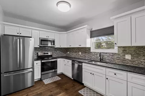 Kitchen - 55 E Mount Kirk Ave, Eagleville, PA 19403 photo 2 of 4
