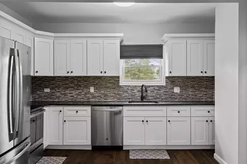Kitchen - 55 E Mount Kirk Ave, Eagleville, PA 19403 photo 4 of 4