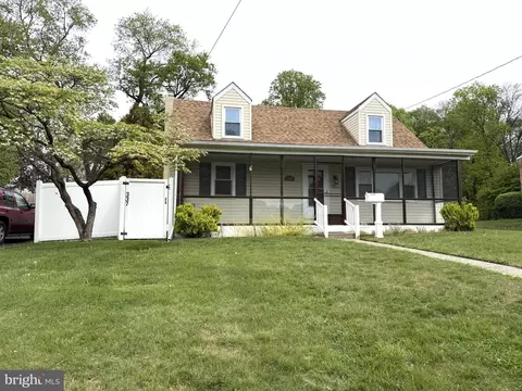 337 Surrey Ln, Hatboro, PA 19040