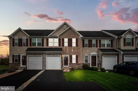 144 Fawn Dr, Gilbertsville, PA 19525