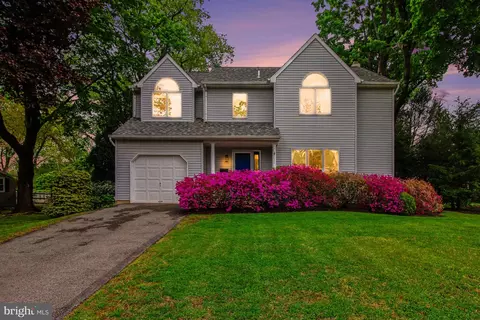 1606 Buttonwood Rd, Flourtown, PA 19031