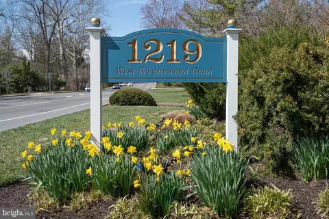 1219 W Wynnewood Rd #208, Wynnewood, PA 19096