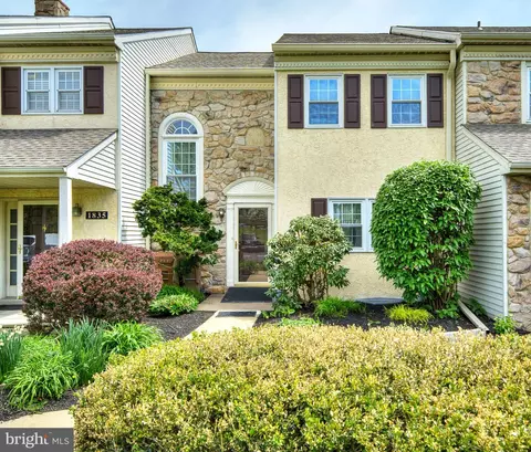 1833 Perrin Ct, Ambler, PA 19002