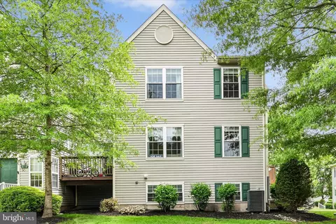 932 Muhlenberg Dr #1505, Trappe, PA 19426