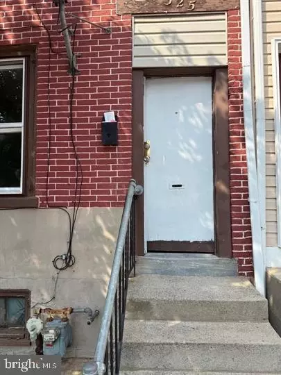 325 E Moore St, Norristown, PA 19401