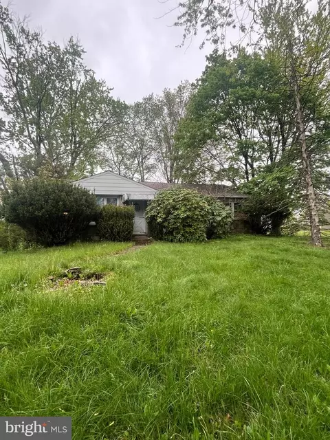 911 Bent Rd, Hatfield, PA 19440