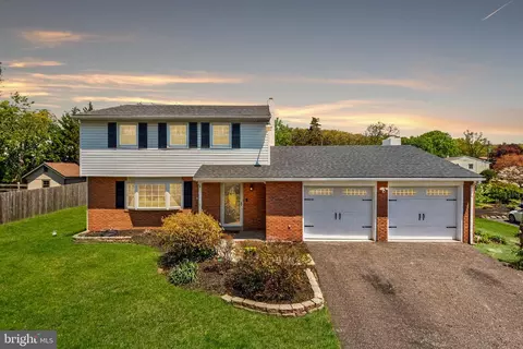 723 Wendy Dr, Pottstown, PA 19464