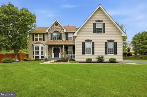 2719 Supplee Cir, Hatfield, PA 19440