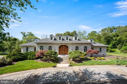 343 Wyndmoor Ln, Huntingdon Valley, PA 19006