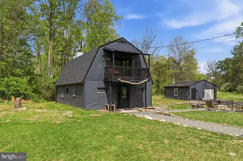137 Cross Rd, Gilbertsville, PA 19525