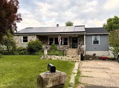 19 Madison Rd, Willow Grove, PA 19090