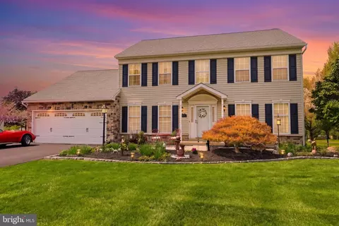 100 Oxford Rd, Lansdale, PA 19446