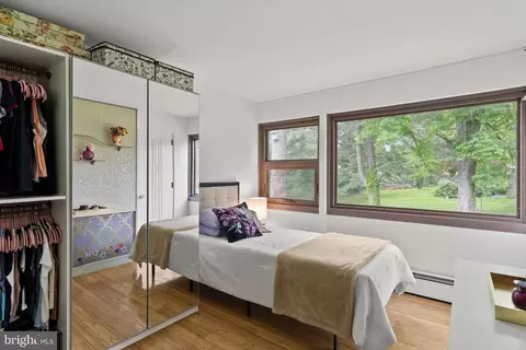 Bedroom - 418 Randall Rd, Wyncote, PA 19095 photo 5 of 11