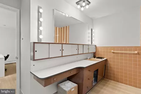 Bath - 418 Randall Rd, Wyncote, PA 19095 photo 6 of 9