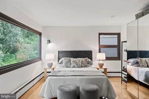 Bedroom - 418 Randall Rd, Wyncote, PA 19095 photo 3 of 11