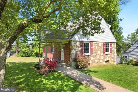 2418 Boyd Rd, Huntingdon Valley, PA 19006