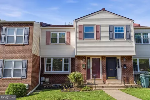 320 Birch Dr, Lafayette Hill, PA 19444