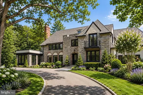 336 Thornbrook Ave, Bryn Mawr, PA 19010