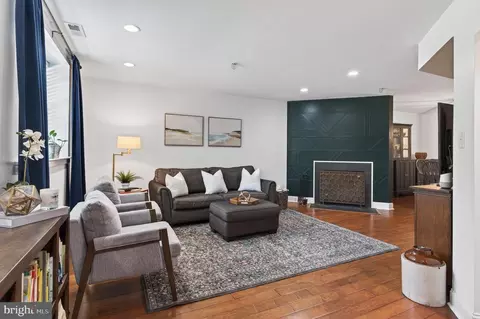 104 Woodside Rd #A-102, Haverford, PA 19041