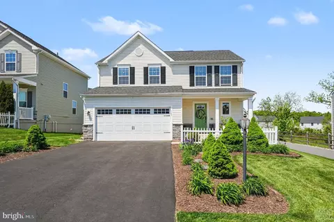 165 Pixie Moss Rd, Pottstown, PA 19464