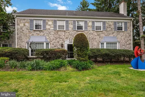 330 Bent Rd, Wyncote, PA 19095