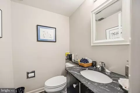 Bath - 330 Bent Rd, Wyncote, PA 19095 photo 1 of 7