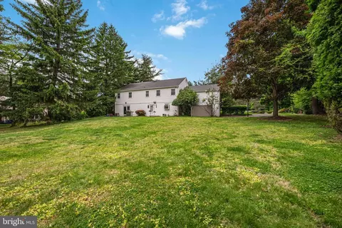 Exterior - 330 Bent Rd, Wyncote, PA 19095 photo 6 of 9