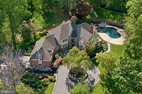 1100 Green Valley Rd, Bryn Mawr, PA 19010