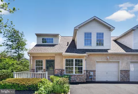 18 Trent Ln #18, Norristown, PA 19401