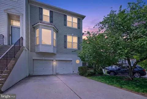 7 Cherry Ct, Lafayette Hill, PA 19444