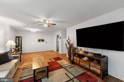 100 West Ave #301-S, Jenkintown, PA 19046