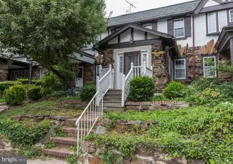 165 Stoneway Ln, Bala Cynwyd, PA 19004