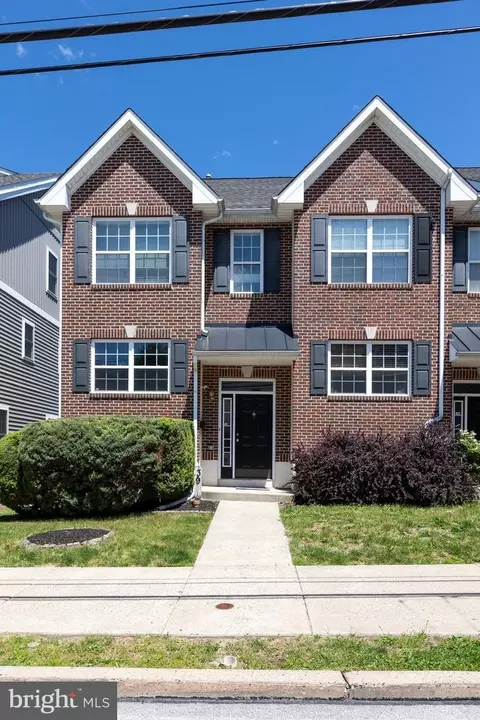39 W 5th St, Bridgeport, PA 19405
