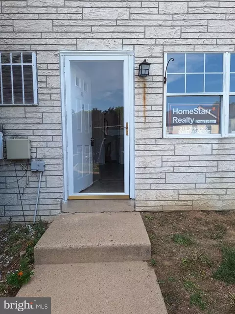 515 N York Rd #9-E, Willow Grove, PA 19090