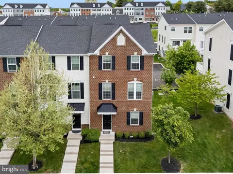 27 N School Ln #7, Souderton, PA 18964