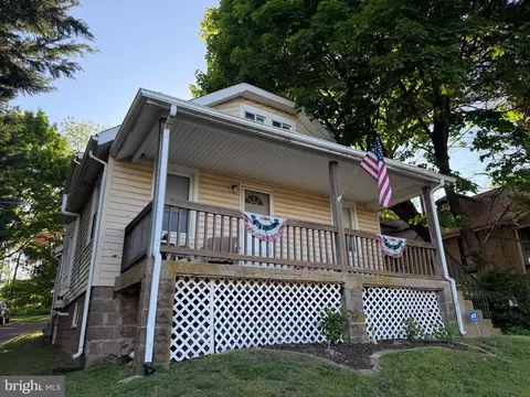 494 Grant Ave, Willow Grove, PA 19090