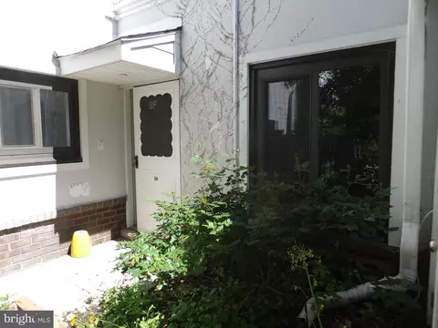 1750 Oakwood Ter #8F, Penn Valley, PA 19072