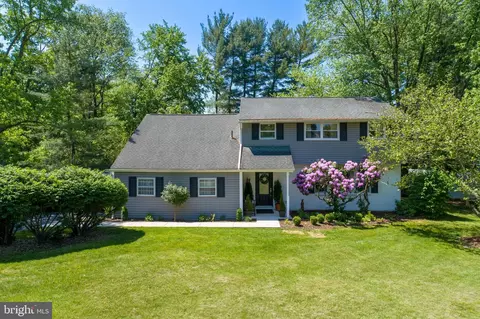 103 Sassafras Dr, North Wales, PA 19454