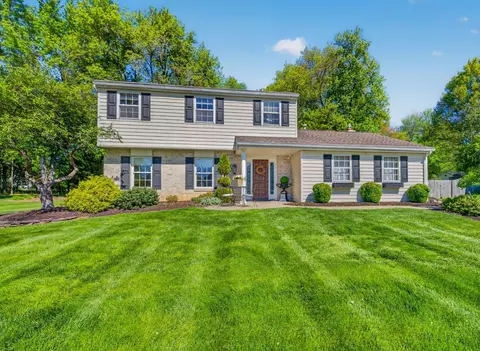 556 Grapevine Dr, Hatfield, PA 19440