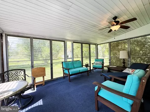 Exterior - 4156 E Campbell Rd E, Pennsburg, PA 18073 photo 4 of 7